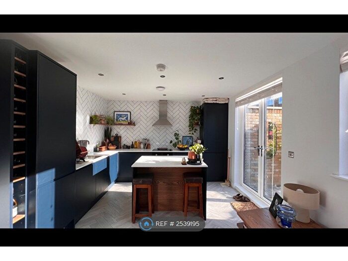 1 Bedroom Flat To Rent In Brockley Road, London, SE4