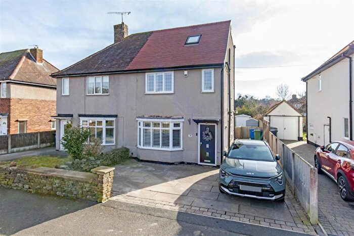3 Bedroom Semi-Detached House For Sale In Yew Tree Drive, Somersall, Chesterfield, S40