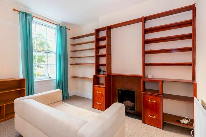 Studio To Rent In Myddelton Square, London, EC1R