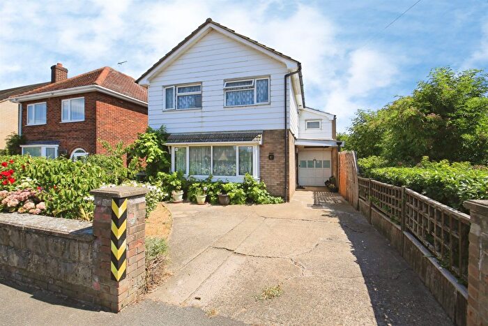 4 Bedroom Detached House For Sale In Newark Road, Peterborough, PE1
