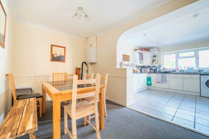 5 Bedroom Semi-Detached House To Rent In Guildford, , Guildford, GU2