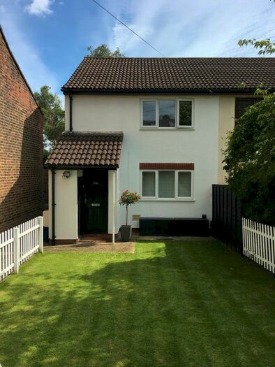 1 Bedroom Maisonette To Rent In Allnutts Road, Epping, Essex CM16