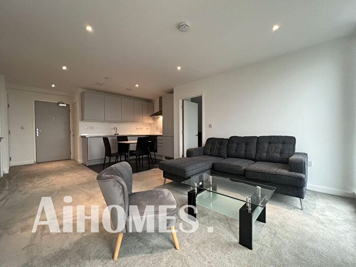 2 Bedroom Flat To Rent In Flat, , Boundary Lane, Manchester, M15