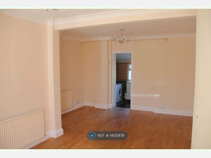 2 Bedroom Terraced House To Rent In Burnt Oak Lane, Sidcup, DA15
