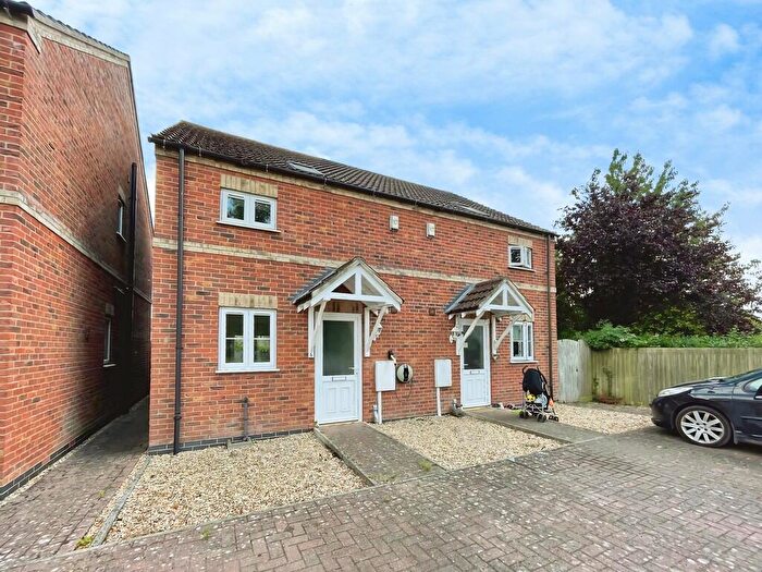 2 Bedroom Semi-Detached House For Sale In Cemetery Road, Wragby, LN8