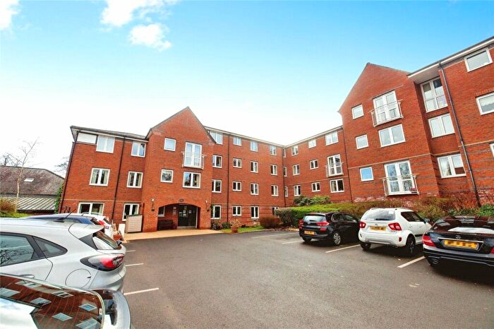 1 Bedroom Flat For Sale In Chase Court, Rectory Lane, Whickham, Newcastle Upon Tyne, NE16
