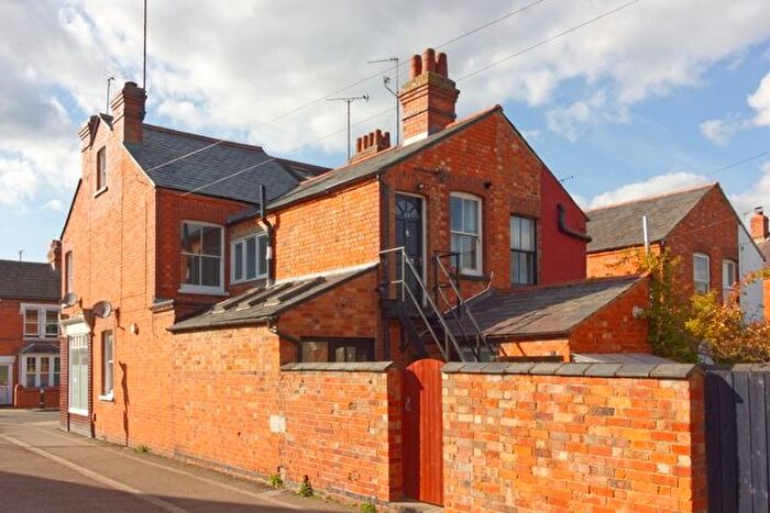 2 Bedroom Flat To Rent In Jersey Road, Wolverton, Milton Keynes, MK12