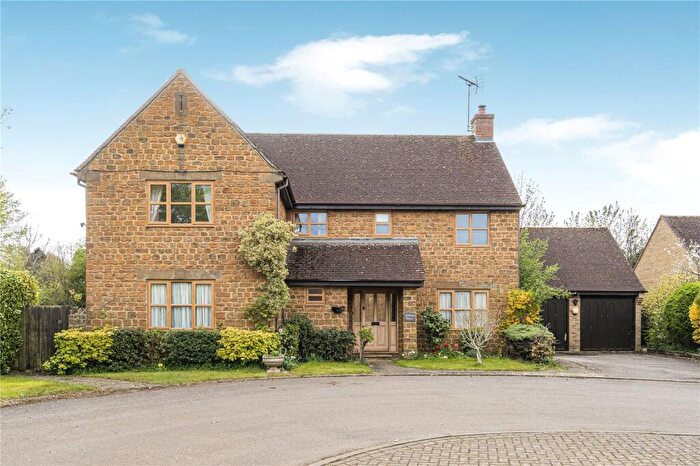 4 Bedroom Detached House For Sale In Hook Norton, Banbury, Oxfordshire, OX15