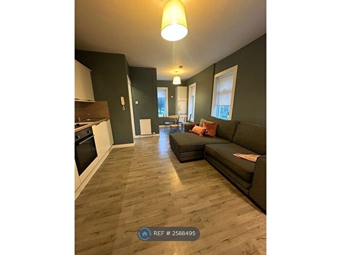 1 Bedroom Flat To Rent In Westercraigs, Glasgow, G31