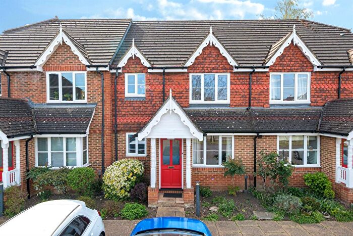 1 Bedroom Maisonette For Sale In Alston Gardens, Maidenhead, SL6