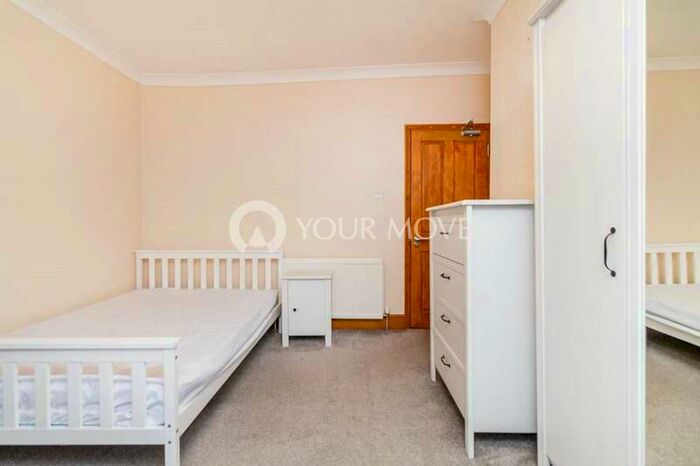 1 Bedroom Semi-Detached House To Rent In Shepherds Lane, Dartford, Kent, DA1