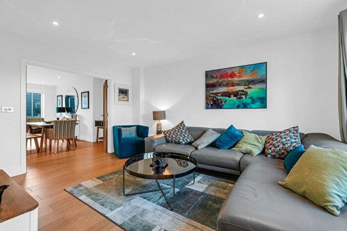 3 Bedroom End Of Terrace House For Sale In Station Road, Watton At Stone, SG14