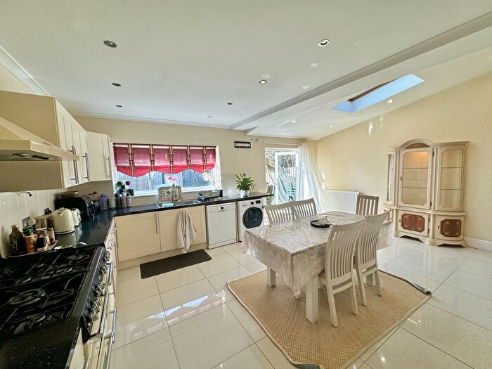 4 Bedroom Semi-Detached House To Rent In Dene Road, Manchester, M20