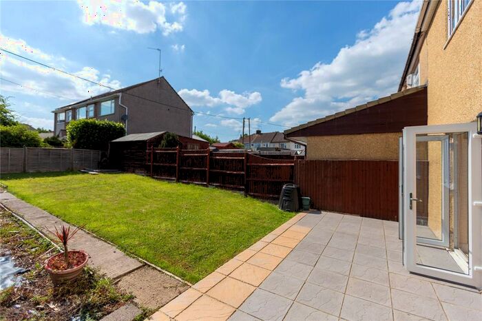 3 Bedroom Semi-Detached House To Rent In Kingsholme Road, Kingswood, Bristol, BS15