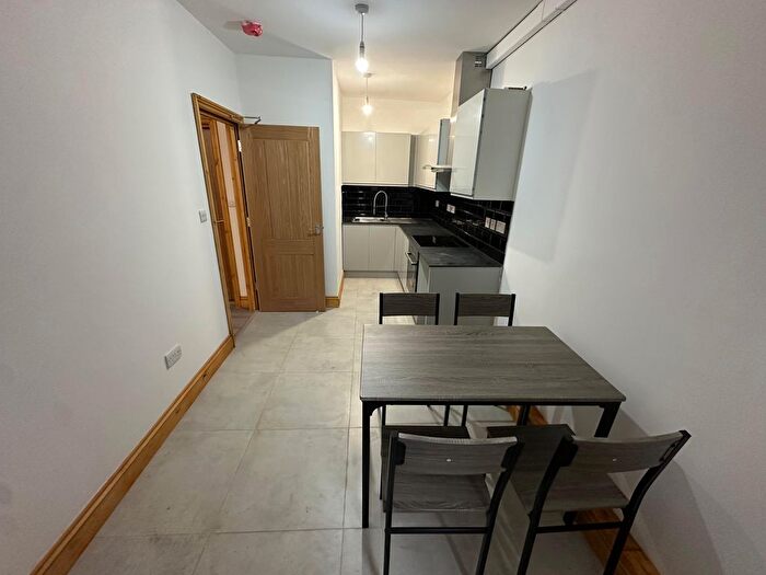 2 Bedroom Flat To Rent In Great Cambridge Road, London, N17