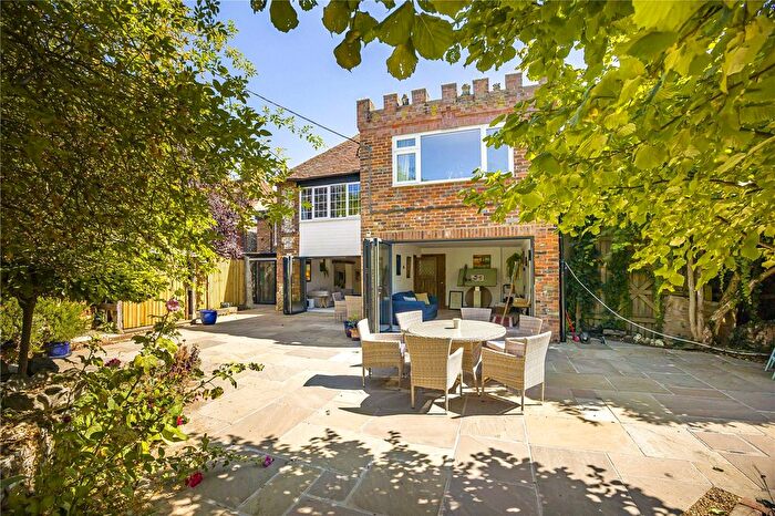 5 Bedroom Link Detached House For Sale In Bolter End Lane, Wheeler End, High Wycombe, Buckinghamshire, HP14