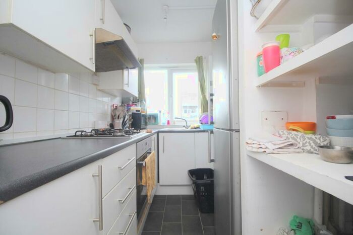 2 Bedroom Flat To Rent In Crayford High Street Dartford, DA1