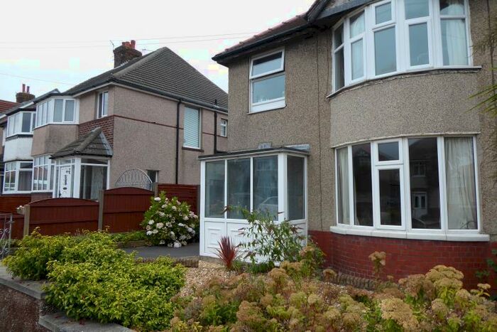 1 Bedroom Flat To Rent In Balmoral Road, Morecambe, LA4