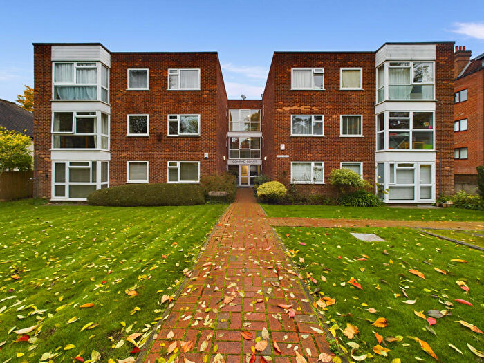 1 Bedroom Flat To Rent In The Avenue, Beckenham, Kent, BR3