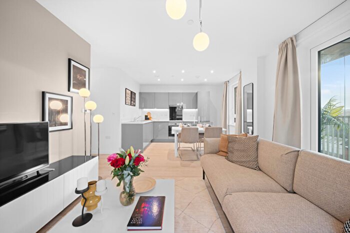 1 Bedroom Apartment For Sale In The Silverton, Silvertown, Newham, London, E16