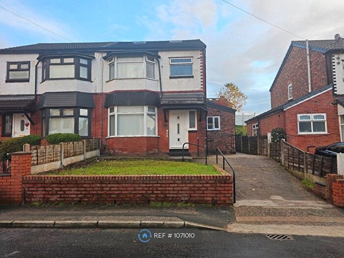 3 Bedroom Semi-detached House To Rent In Cliffdale Drive, Manchester, M8