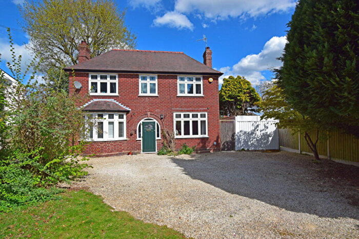 3 Bedroom Detached House For Sale In Crabtree Lane, Bromsgrove, B61