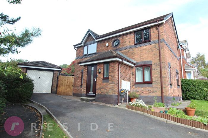 4 Bedroom Detached House For Sale In Downley Close, Norden, Rochdale, OL12
