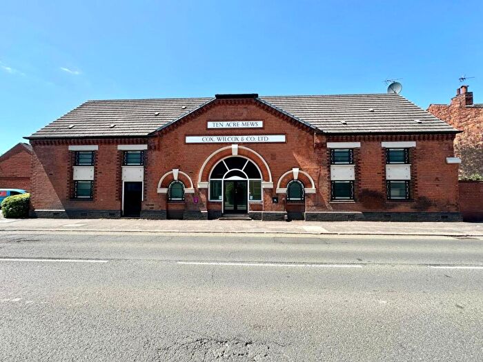 2 Bedroom Flat For Sale In Ten Acre Mews, Birmingham, West Midlands, B30