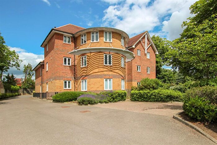 1 Bedroom Flat To Rent In Mill Road, Burgess Hill, West Sussex, RH15