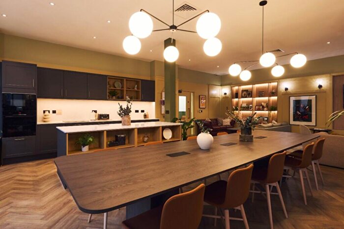 1 Bedroom Apartment To Rent In Lower Essex Street, Birmingham, B5