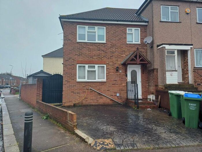 2 Bedroom Semi-Detached House To Rent In Rushdene, Abbey Wood, SE2