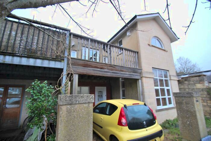 4 Bedroom House To Rent In Ringswell Gardens, Bath, BA1