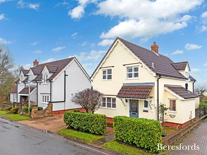 4 Bedroom Detached House For Sale In The Street, High Easter, CM1