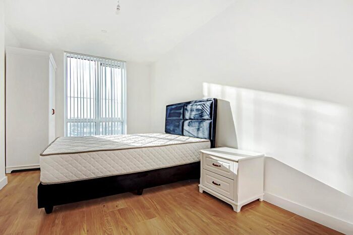 2 Bedroom Apartment To Rent In Royal Winchester House, Bracknell, RG12