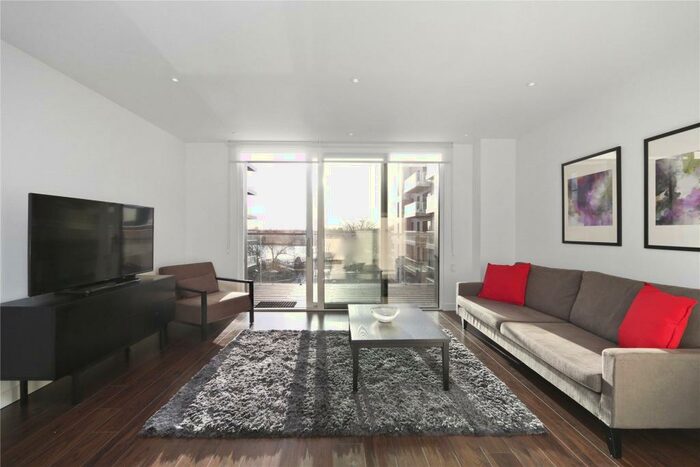 3 Bedroom Apartment To Rent In City View Apartment, London, N4