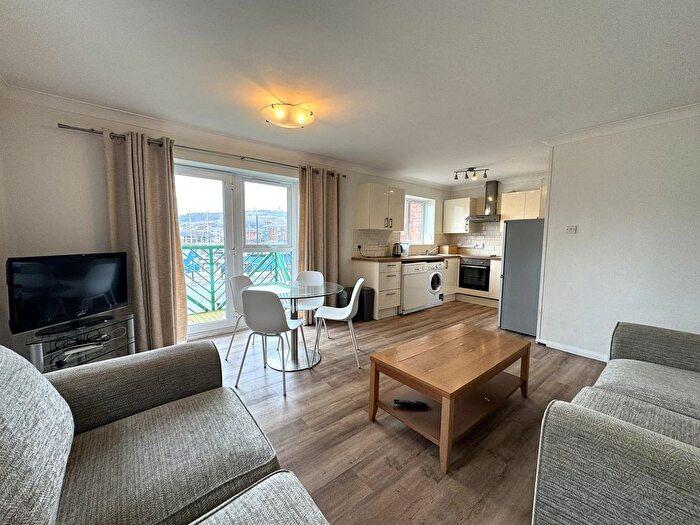 2 Bedroom Flat To Rent In Trawler Road, Maritime Quarter, Swansea, SA1