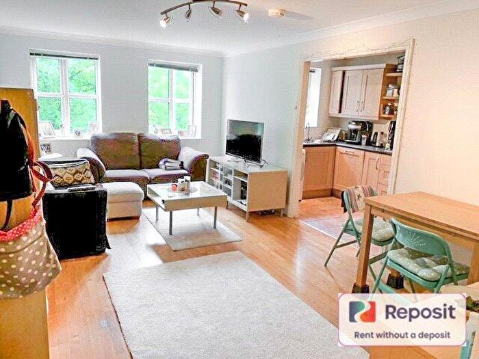 2 Bedroom Flat To Rent In Half Edge Lane, Eccles, Manchester, M30