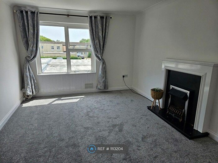 2 Bedroom Flat To Rent In Milwards, Harlow, CM19
