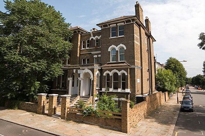 1 Bedroom Flat To Rent In South Villas, Camden, NW1