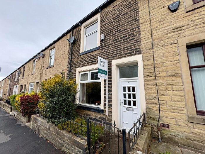 2 Bedroom Terraced House For Sale In Cross Street, Briercliffe, Burnley, BB10