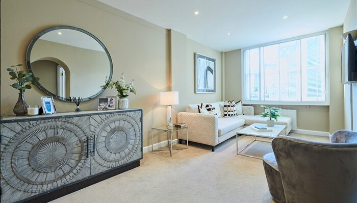 2 Bedroom Flat To Rent In Hill Street, Mayfair, W1J