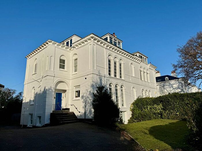 2 Bedroom Flat To Rent In Victoria Park Road, St. Leonards, Exeter, EX2