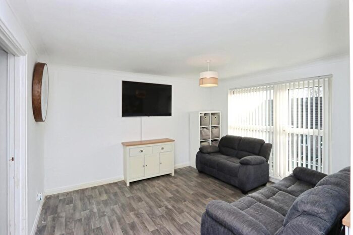 1 Bedroom Flat For Sale In Woodhouse Gardens, Sheffield, South Yorkshire, S13