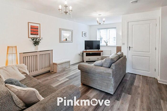 3 Bedroom End Of Terrace House For Sale In Hoelion Grove, Rogerstone, Newport, NP10