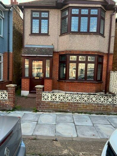 3 Bedroom Semi-Detached House To Rent In Mildmay Road, Romford, Essex, RM7