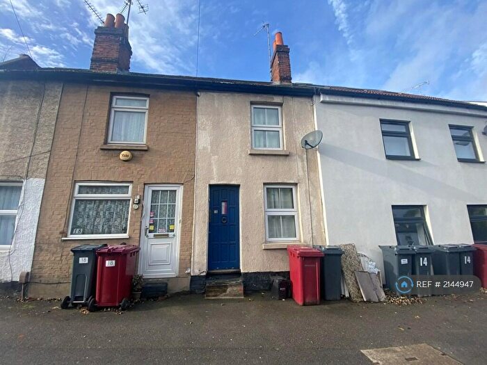 2 Bedroom Terraced House To Rent In Mount Pleasant, Reading, RG1