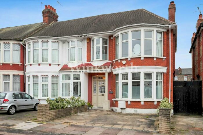 3 Bedroom Semi-Detached House For Sale In Berkshire Gardens, London, N13