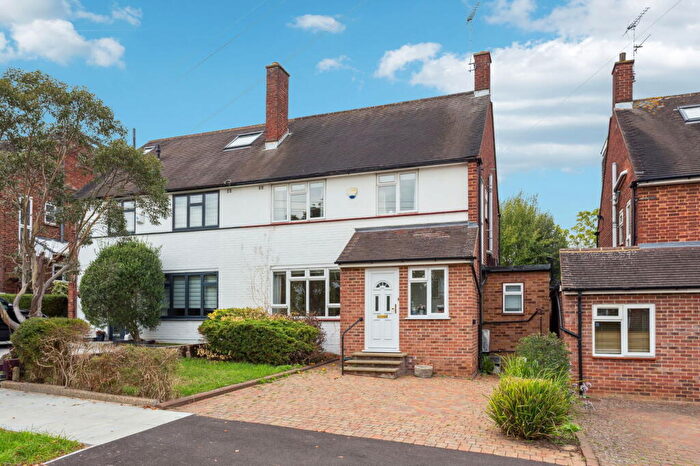 3 Bedroom Semi Detached House For Sale In Evelyn Drive, Pinner, HA5