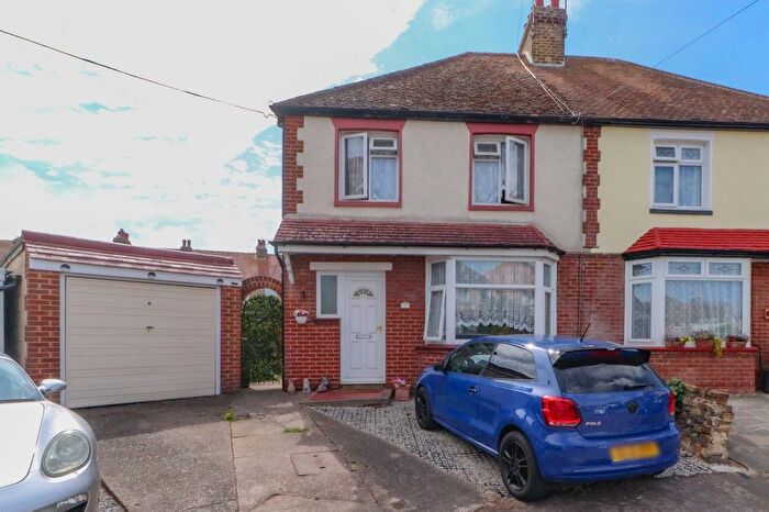 3 Bedroom Semi-Detached House For Sale In Lenham Gardens, Margate, Kent, CT9