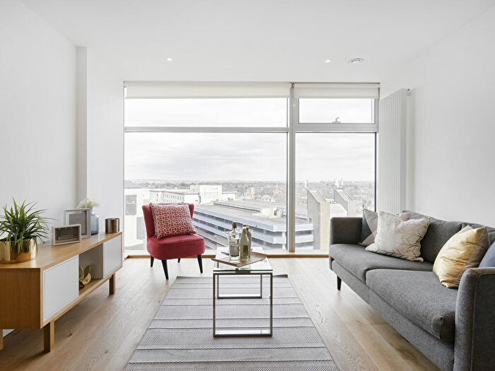 2 Bedroom Apartment To Rent In Pioneer Point, Ilford, IG1